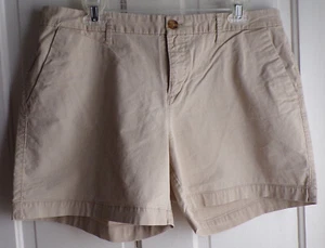 Old Navy Women's Tan Casual Chino Shorts Size 12 - Picture 1 of 3