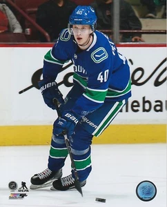 Elias Pettersson-Vancouver Canucks-LICENSED 8x10 Hockey Photo - Picture 1 of 1