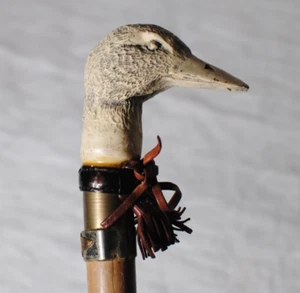 Vintage Duck Head Walking Stick Cane Wooden Hand Carved with Leather & Medallion - Picture 1 of 14