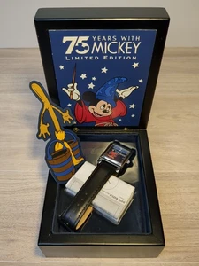 Reloj Disney 75 Años Con Mickey Edición Limitada "Aprendiz de Hechicero" #905 - Imagen 1 de 8