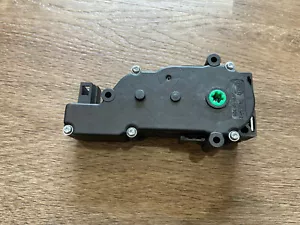 GENUINE Mercedes Benz C Class W205 W204 Boot Lock Latch Actuator A2047500060 - Bild 1 von 6