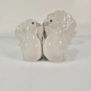 Lladro Kissing Doves Lovebirds Porcelain Figurine 1169 Hand Made In Spain Vtg - Picture 1 of 8