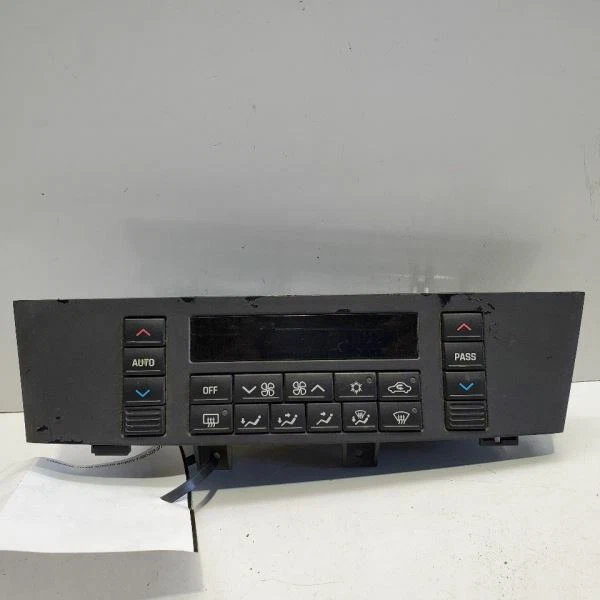 2005-2008, Buick Lacrosse, Temperature Ctrl Opt CJ2 asiento sin calefacción, PN-15835174 Foto 1 de 4