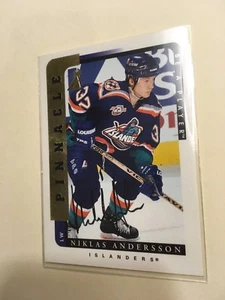 NIKLAS DIFFERENTSON PINNACLE NHL #98 1996-97 New York ISLANDERS AUTOMÁTICO en tarjeta Fisher - Imagen 1 de 2