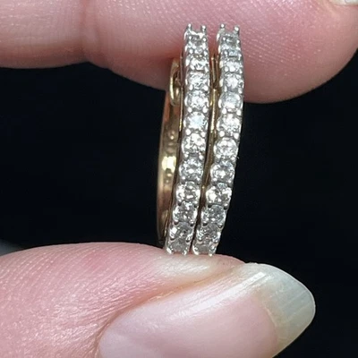 10k Gold Diamond Hoop Earrings Foto 1 de 4