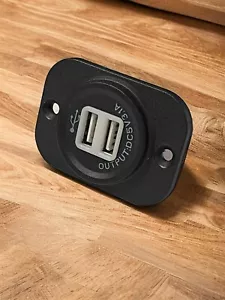 12v/24v, 3.1A, RV/Auto, Dual USB mountable charging outlet, LED Illuminated - Picture 1 of 4
