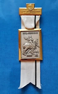 Medal Vintage Authentic Germany Saint George 1971 Hiking Volksmarsch - Picture 1 of 6