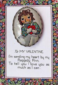 RAGGEDY ANN Glass Dome OVAL BUTTON Vintage Valentine Card Love Gift Friendship