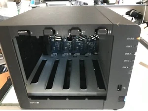 Synology DS415+ - Sin unidades - Sin adaptador de corriente - 30 días de devolución de dinero - Imagen 1 de 6