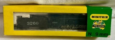 N Scale MINITRIX 50 2073 00 Steam Train Locomotive 2-10-0 ATSF & Tender #3260 - Image 1 of 4