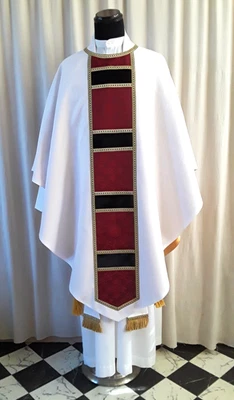 CASULLA GÓTICA - CASULLA TRADICIONAL - CASULLA PUGIN Foto 1 de 4