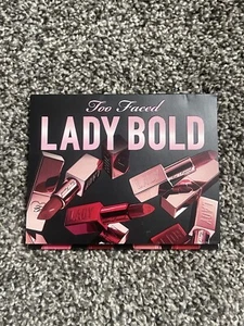 Neu Too Faced Lady Bold 12 Stunden Tragen Lippenstift Probenset - Bild 1 von 6