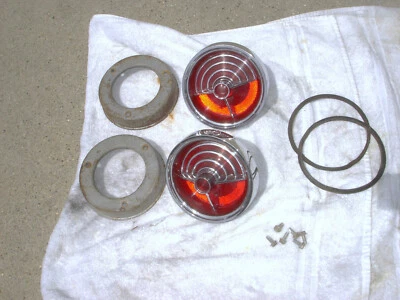 2 OEM 1961 OLDSMOBILE 88 R3A-61 [CONJUNTOS COMPLETOS] LUCES TRASERAS # 595215 Foto 1 de 4