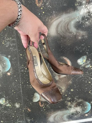 Tacones Gianni Versace para mujer marrón satinado piel de serpiente cuero talla 39 Foto 1 de 4