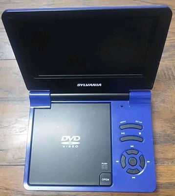 Sylvania Portable 7” DVD/CD Player SDVD7015 No Remote Powers On Parts Or Repair  - Image 1 of 3