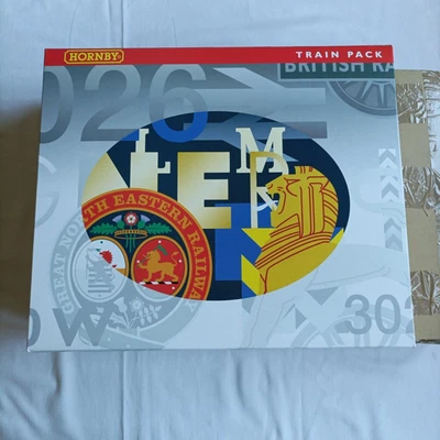 Hornby R2797M  - The White Pullman Limited Edition Train Pack - New - Image 1 of 4