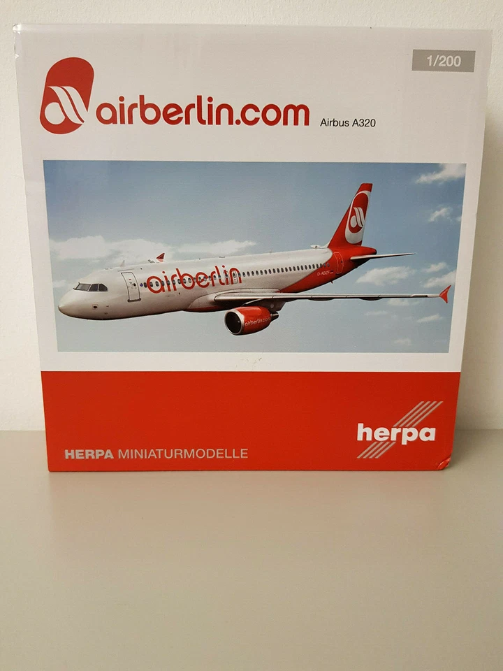 1:200 Herpa Wings 557412 Air Berlin Airbus A320 con registrazione D-ABZF - Immagine 1 di 4