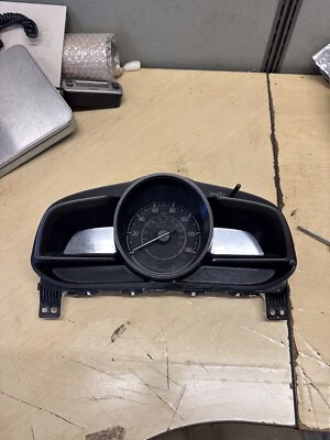 Спидометр приборная панель датчики 2019 Mazda CX-3 - Изображение 1 из 2