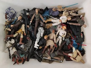 Lote Despiece Figuras Armas Y Complementos Figuras Star Wars Hasbro Y Kenner - Imagen 1 de 5