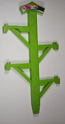 Hot Wheels Ultimate Garage Shark Attack Green Spiral Tower - Image 1 of 3