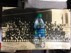 Foto grande vintage 1949 7a división de infantería campamento Crawford Japón equipo de fútbol americano - Imagen 1 de 8