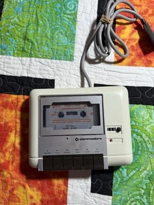 Unità a nastro Commodore C2N vintage con micro intercettore Star Trek - Foto 1 di 8