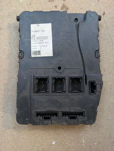 Módulo de control de carrocería Renault Megane MK2 - UCH - 8200309690 - Imagen 1 de 5