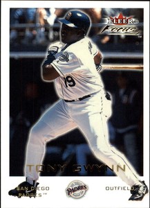 2001 Fleer Focus #102 Tony Gwynn