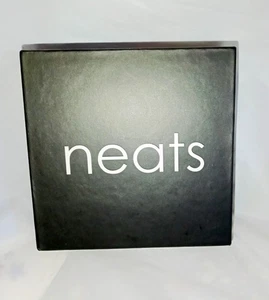 Neats 1 Pr Silicone Nipple Covers Pasties Reusable New - Picture 1 of 3