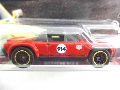 HOT WHEELS - RACE DAY - PORSCHE 914-6 RACE CAR - REAL RIDERS - Image 1 of 4