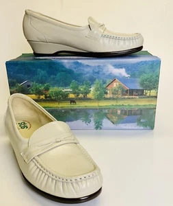 SAS Easyer Knochenleder Mini Keilabsatz Halbschuhe Damen Größe 8 M Slipper Pinch Toe - Bild 1 von 12