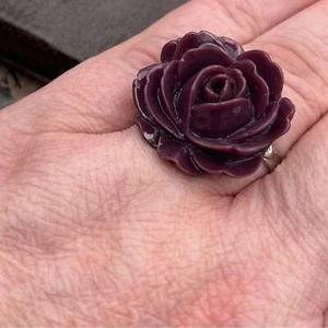 Anillo ajustable rosa ciruela oscura estilo bohemio vintage de gran tamaño - Imagen 1 de 7