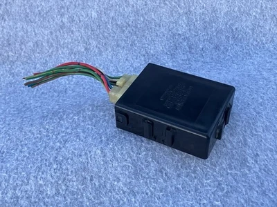 1985 1986 1987 1988 1989 Toyota MR2 Power Window Control Module 85930-17020 OEM - Image 1 of 4