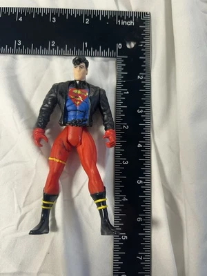 1995年肯纳超人钢铁侠超级男孩DC漫画4.5英寸人偶 — 第 1/3 张图片