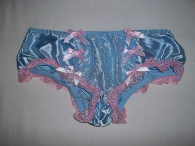 Shein tween girls lace trim w/bows satin panties pastel blue w/pink nip - Image 1 of 2