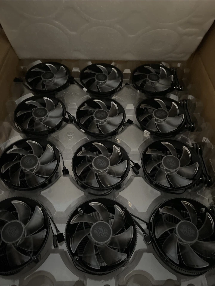 Bulk Case 36 Cooler Master I71c Rgb Fans - Image 1 of 4