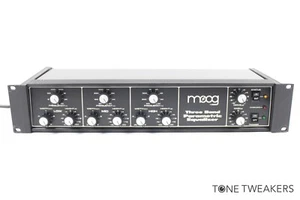 Moog Equalizzatore Parametrico Tre Bande 3 eq REVISIONATO Rack RIVENDITORE ATTREZZI VINTAGE - Foto 1 di 11