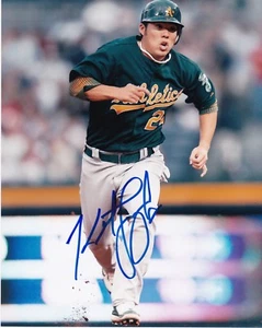 KURT SUZUKI  OAKLAND A'S  ACTION SIGNED 8x10 - Picture 1 of 1