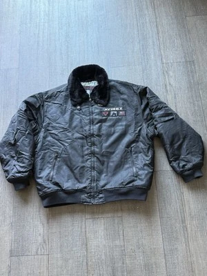 Chaqueta de Vuelo Militar Avirex Tipo B-15 Negra EE. UU. Mediana Bombardero Ejército Marina Aviación  Foto 1 de 4