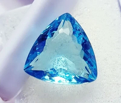 Trillion Shape Aquamarine 10.55 Ct Loose Gemstone Certified - Image 1 of 4