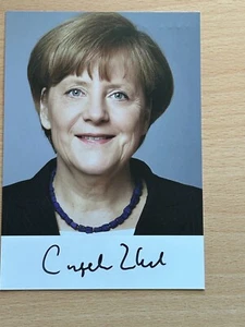 Angela Merkel - Autogrammkarte original signiert #38574 - Bild 1 von 1
