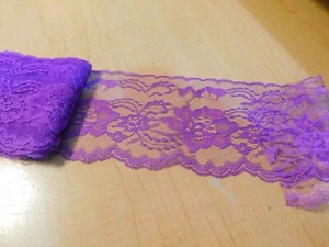 Raschel festoneado 4" encaje ribete lila real 2 3/4 yardas. (Poliéster) - Imagen 1 de 1