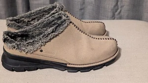 Columbia Cortina Suede Clogs Light Tan Suede Rubber bottoms Fleece lined Size 9 - Picture 1 of 6