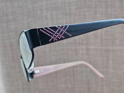 博柏利女式眼镜框粉色水晶口音黑色金属框架意大利制造 — 第 1/4 张图片