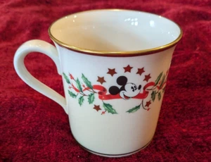 DISNEY Lenox Holiday Holly & Stars Christmas Mug / Cup Mickey Mouse Made in USA - Picture 1 of 4