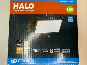 Halo Lumen Selectable Bronze Dusk To Dawn LED Floodlight Fixture TGS3S401DSRB - - Picture 1 of 2
