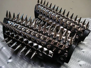 UNISEX SPIKE AND STUDS LEATHER GAUNTLETS.VIKING BLACK..(MDLUG0185)...GRAVELAND'S - Picture 1 of 11