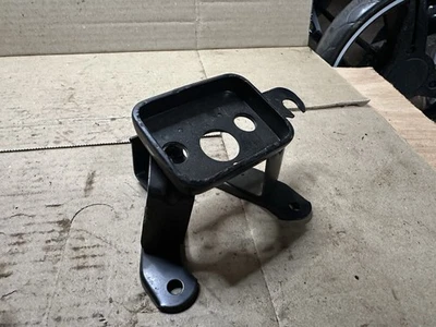 84-85 Yamaha TT350 TT600 IT200 IT250 NOS Odometer Gauge Mount Bracket OEM -B17 - Image 1 of 4