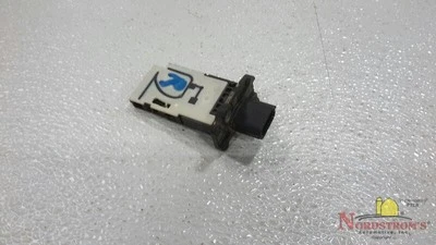 Infiniti Q60 2017 medidor de flujo de aire Foto 1 de 4