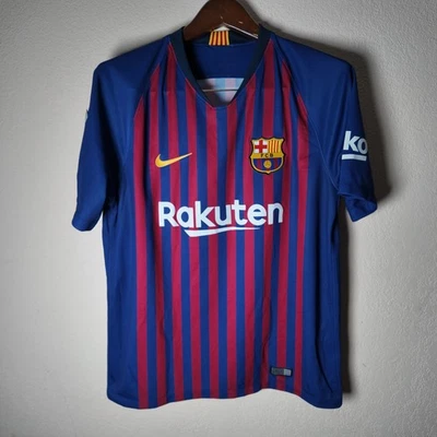Camiseta Andres Iniesta Barcelona La Liga Player 17/18 La Liga Patch Tamanho M *leia* - Imagem 1 de 4